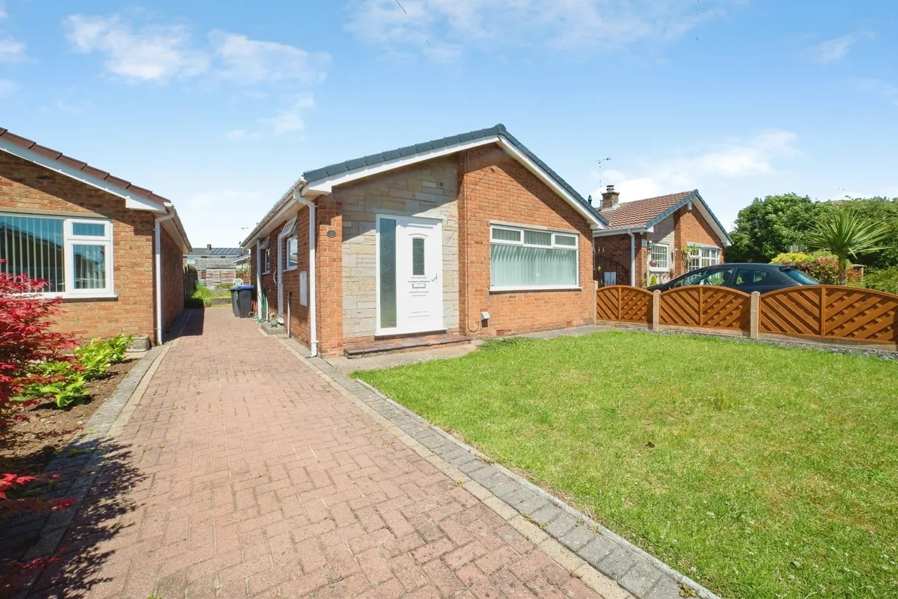 Roger Close, Sutton-in-Ashfield, Nottinghamshire, NG17, photo 17