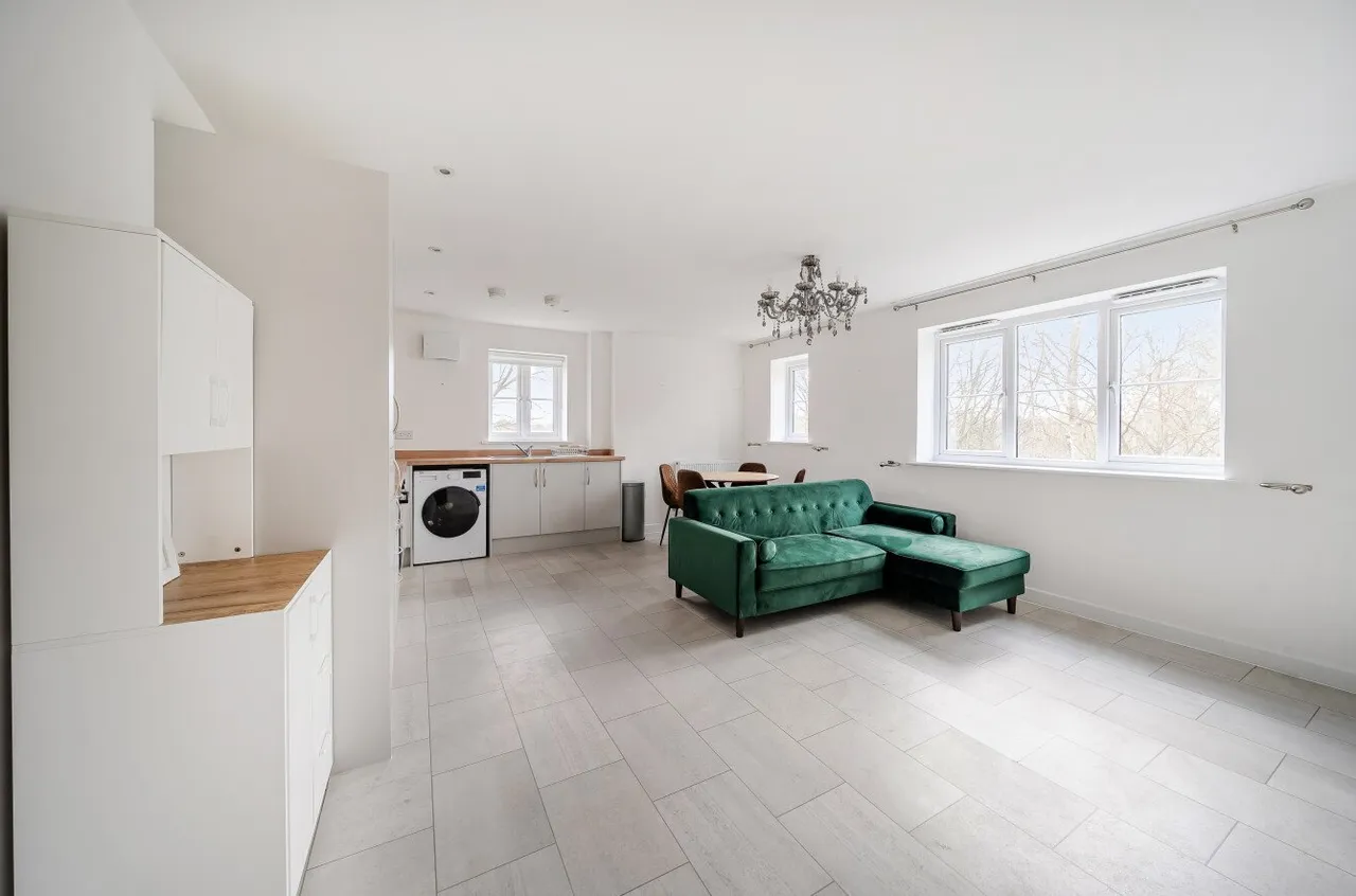 Clover Grove, Alton, GU34, photo 8