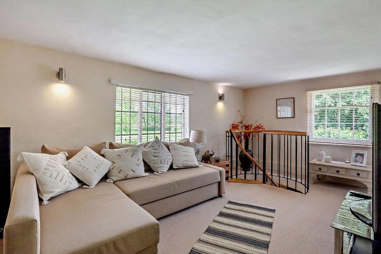 Carpenters Lane, Hadlow, Tonbridge, Kent, TN11 0EX, photo 6