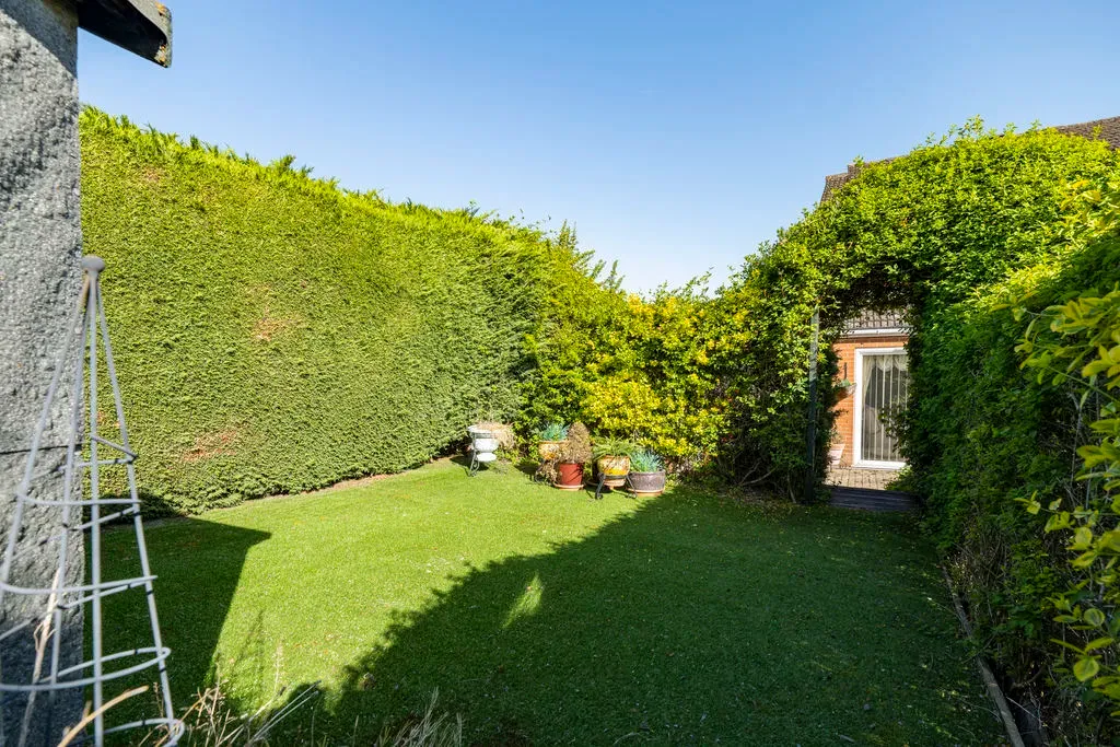 Sutherland Grove, Bletchley, Milton Keynes, Buckinghamshire, MK3 7NX, photo 19