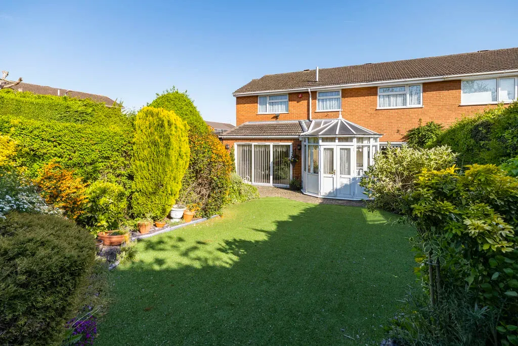 Sutherland Grove, Bletchley, Milton Keynes, Buckinghamshire, MK3 7NX, photo 16