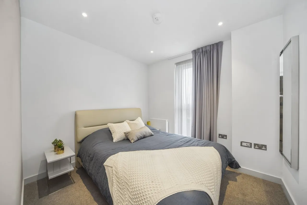 Elephant Road, London, SE17, photo 9