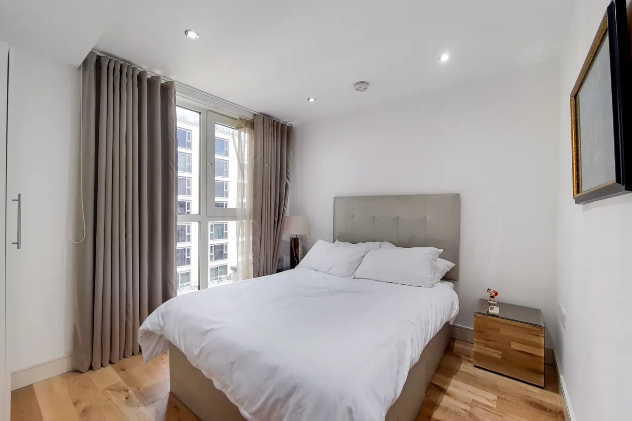 21 Box Tree House, Lensbury Avenue, Imperial Wharf, London, photo 9