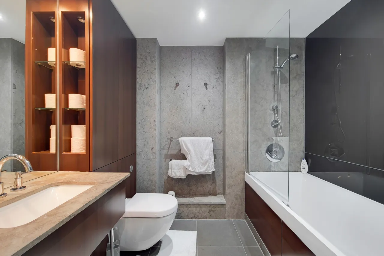 21 Box Tree House, Lensbury Avenue, Imperial Wharf, London, photo 10