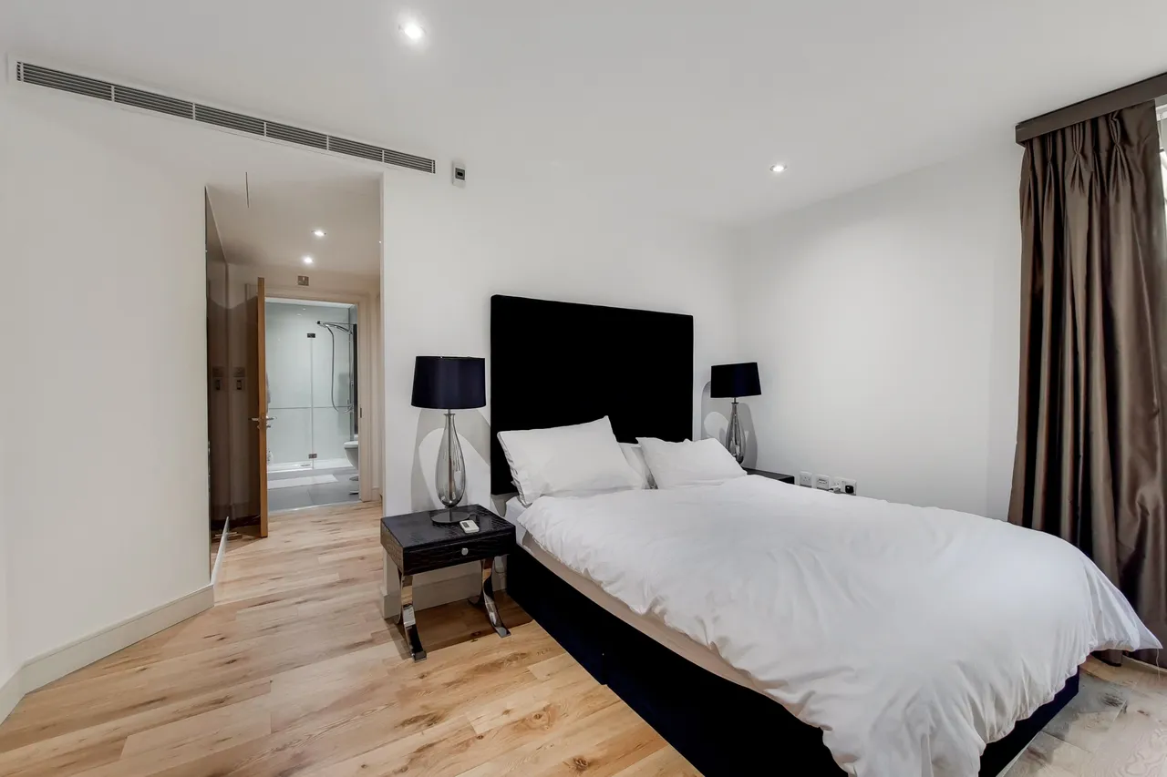 21 Box Tree House, Lensbury Avenue, Imperial Wharf, London, photo 7