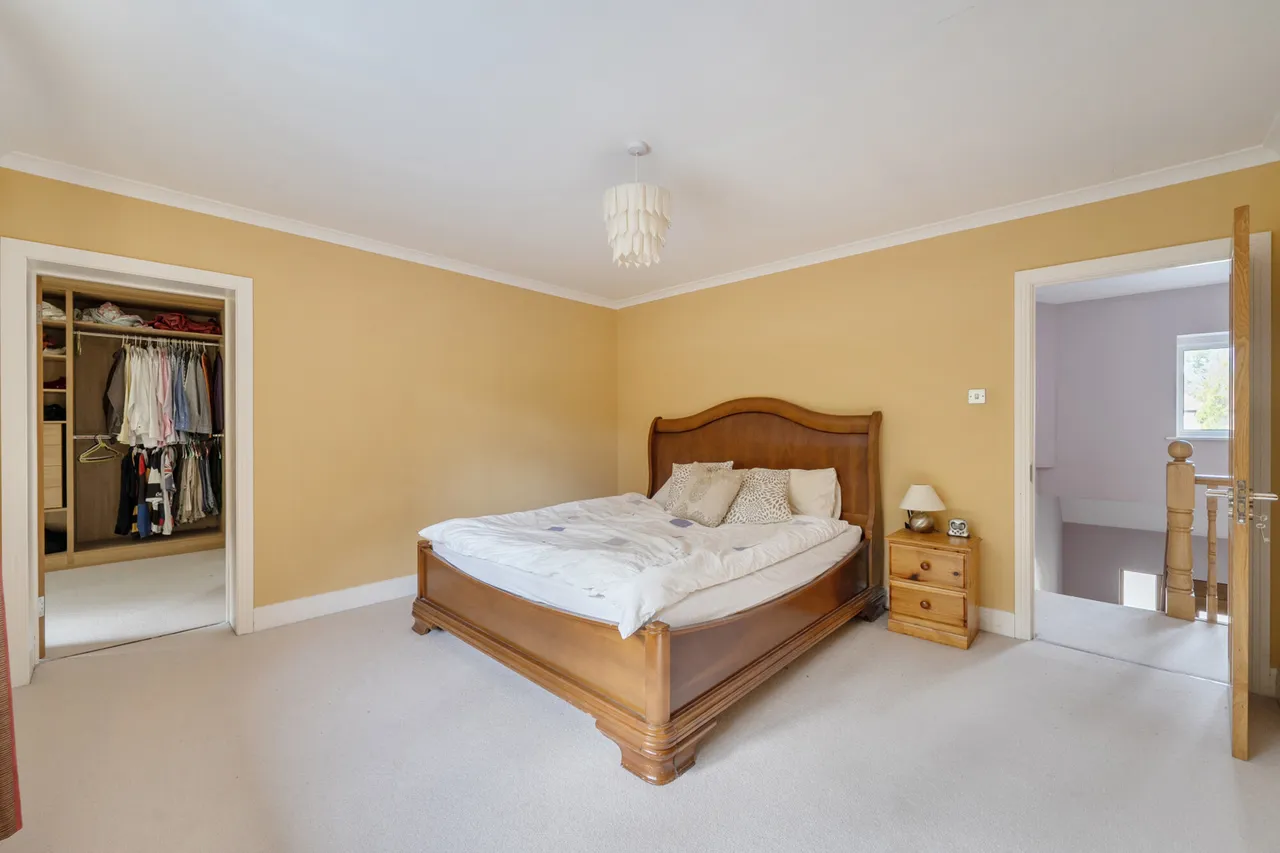 Dukes Wood Drive, Gerrards Cross, SL9, photo 7