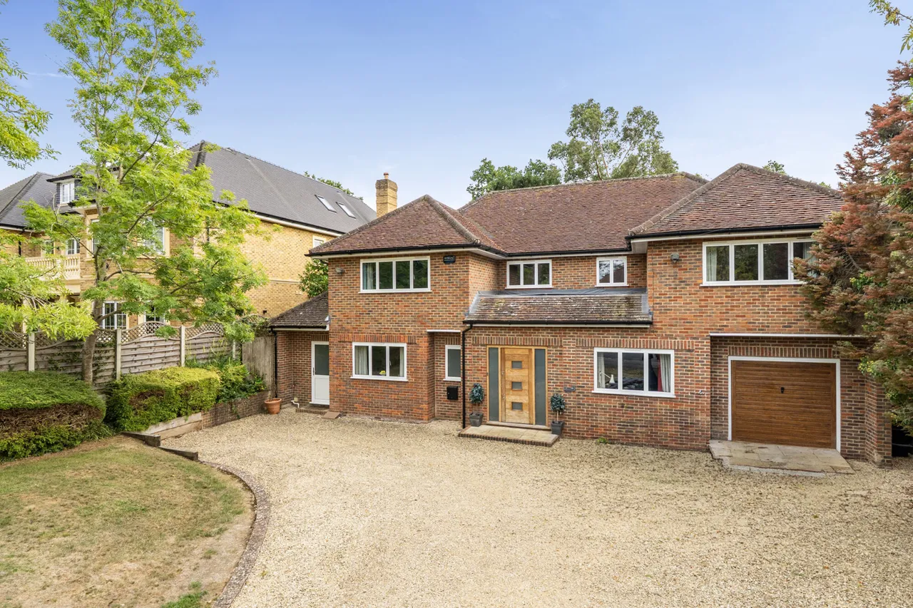 Dukes Wood Drive, Gerrards Cross, SL9, photo 39