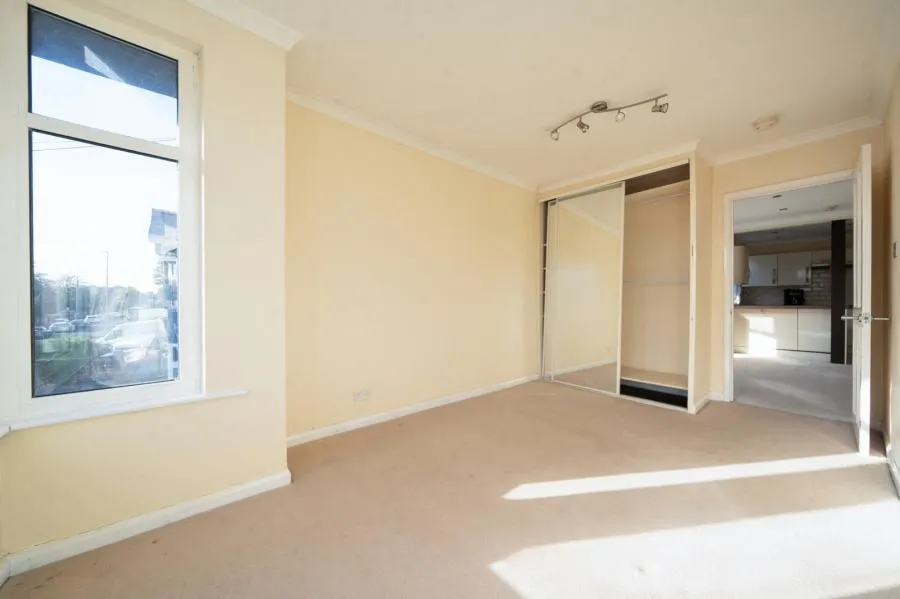 West Wycombe Road, High Wycombe, HP12, photo 7