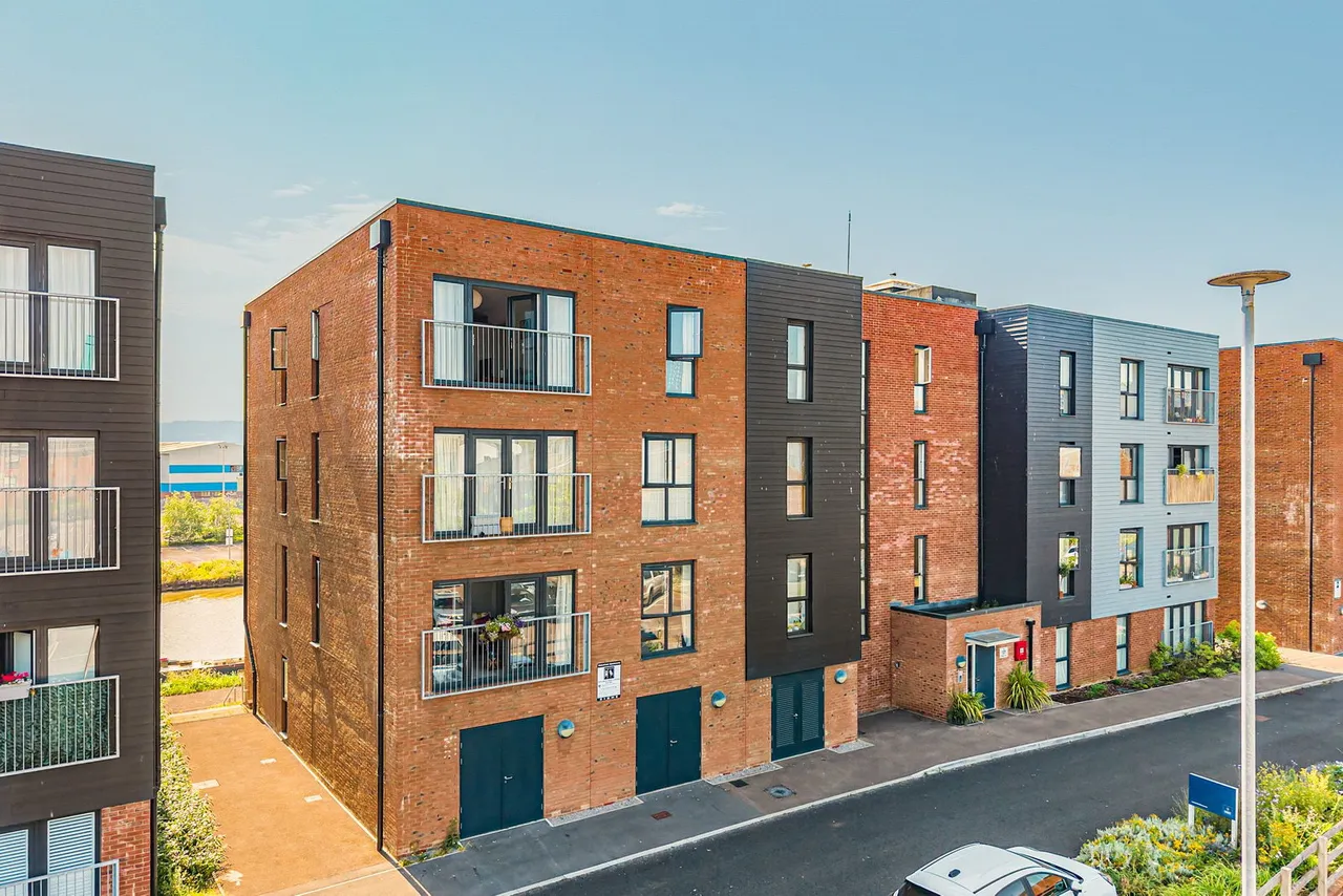 2 bed flat for sale, Gloucester, GL2