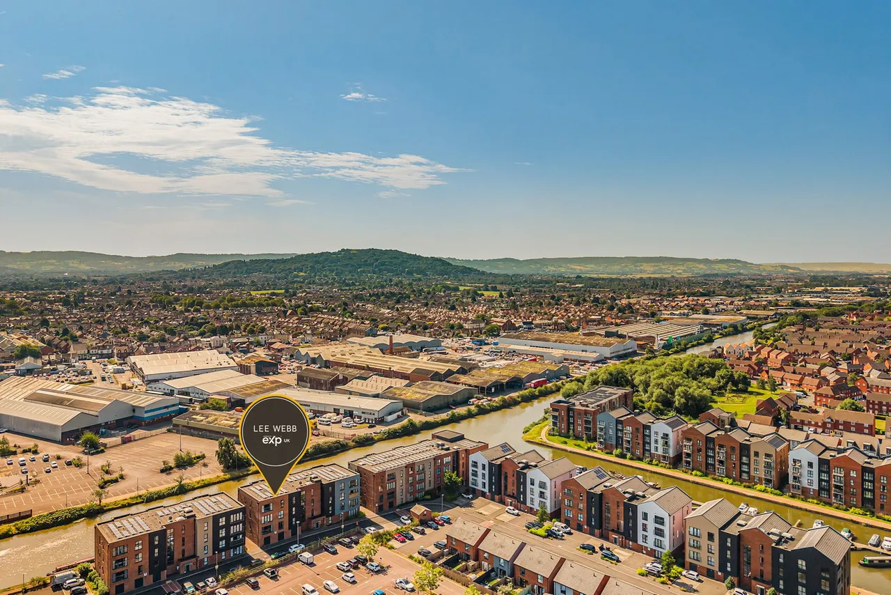 Gloucester, GL2, photo 18