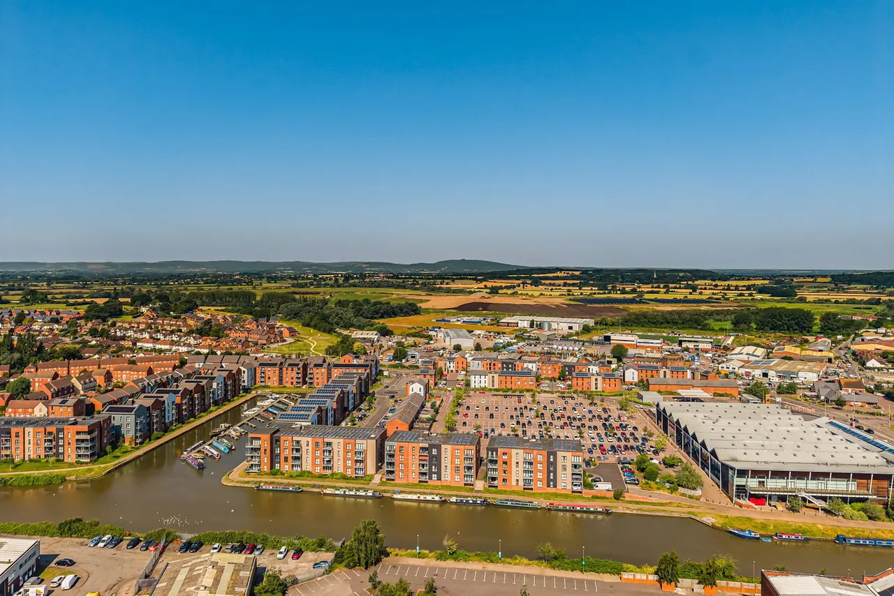 Gloucester, GL2, photo 19
