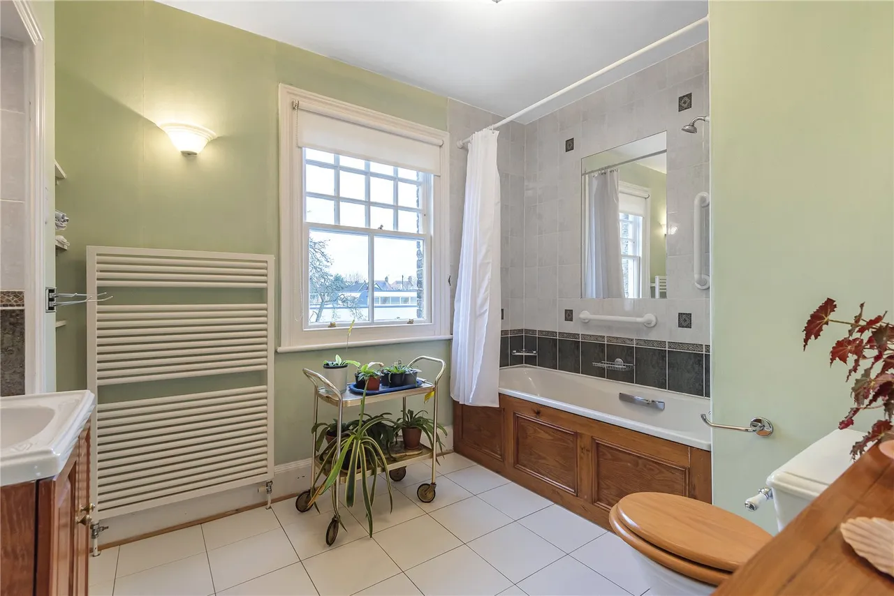 Malvern Road, Hampton, London, TW12 2LN, photo 16
