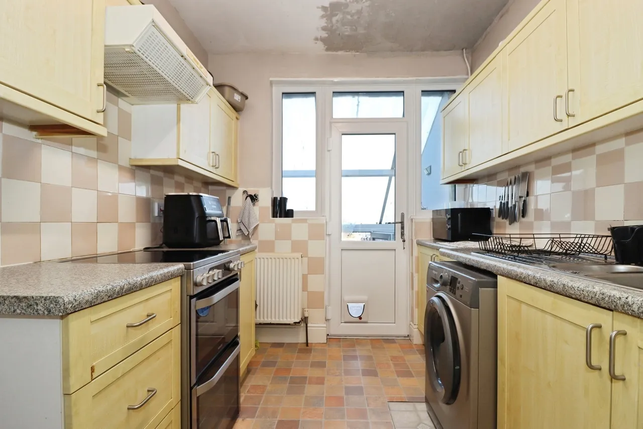 Holdenhurst Road, Kingswood, BS15, photo 6