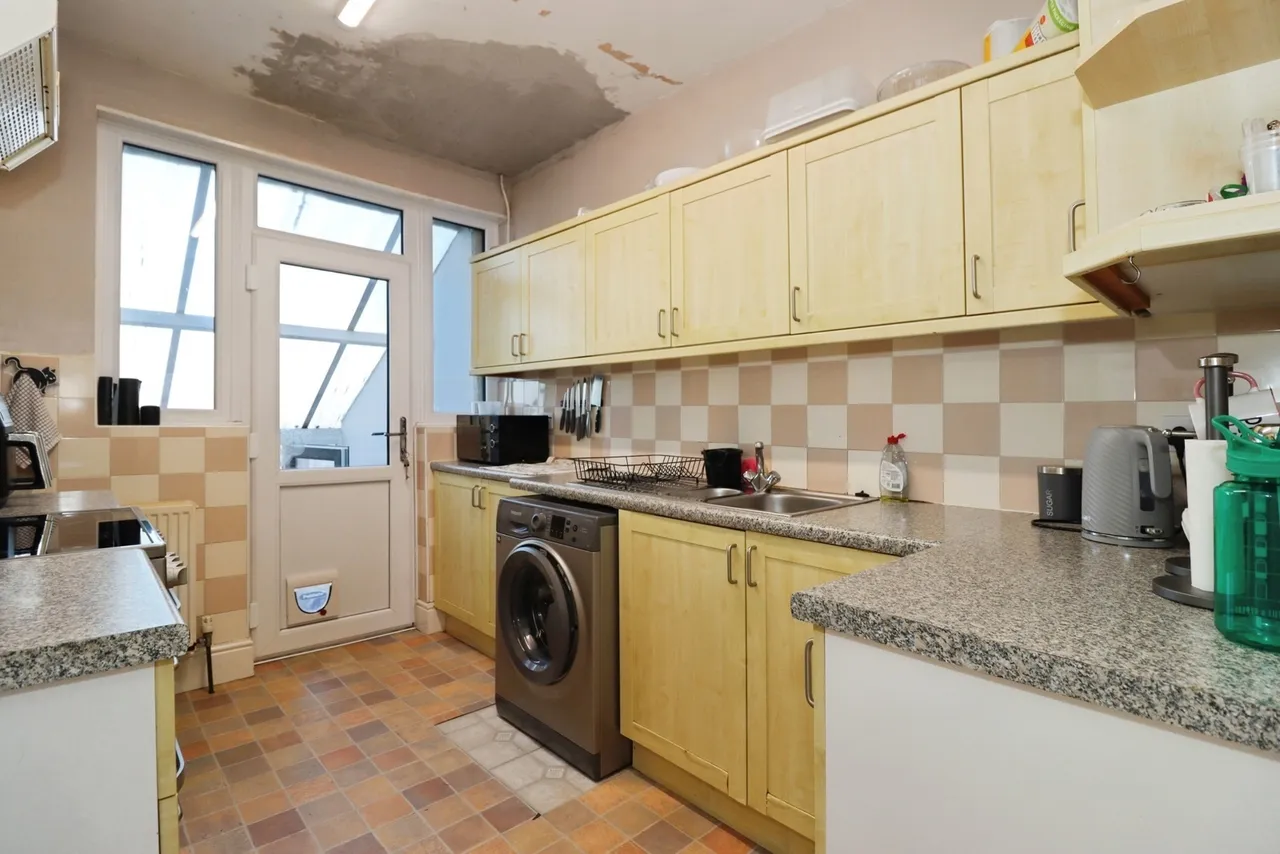 Holdenhurst Road, Kingswood, BS15, photo 4