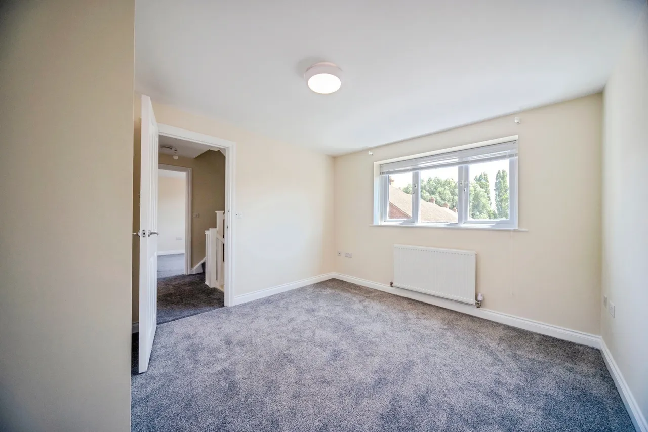 Southland Drive, Bletchley, Milton Keynes, Buckinghamshire, MK2, photo 15