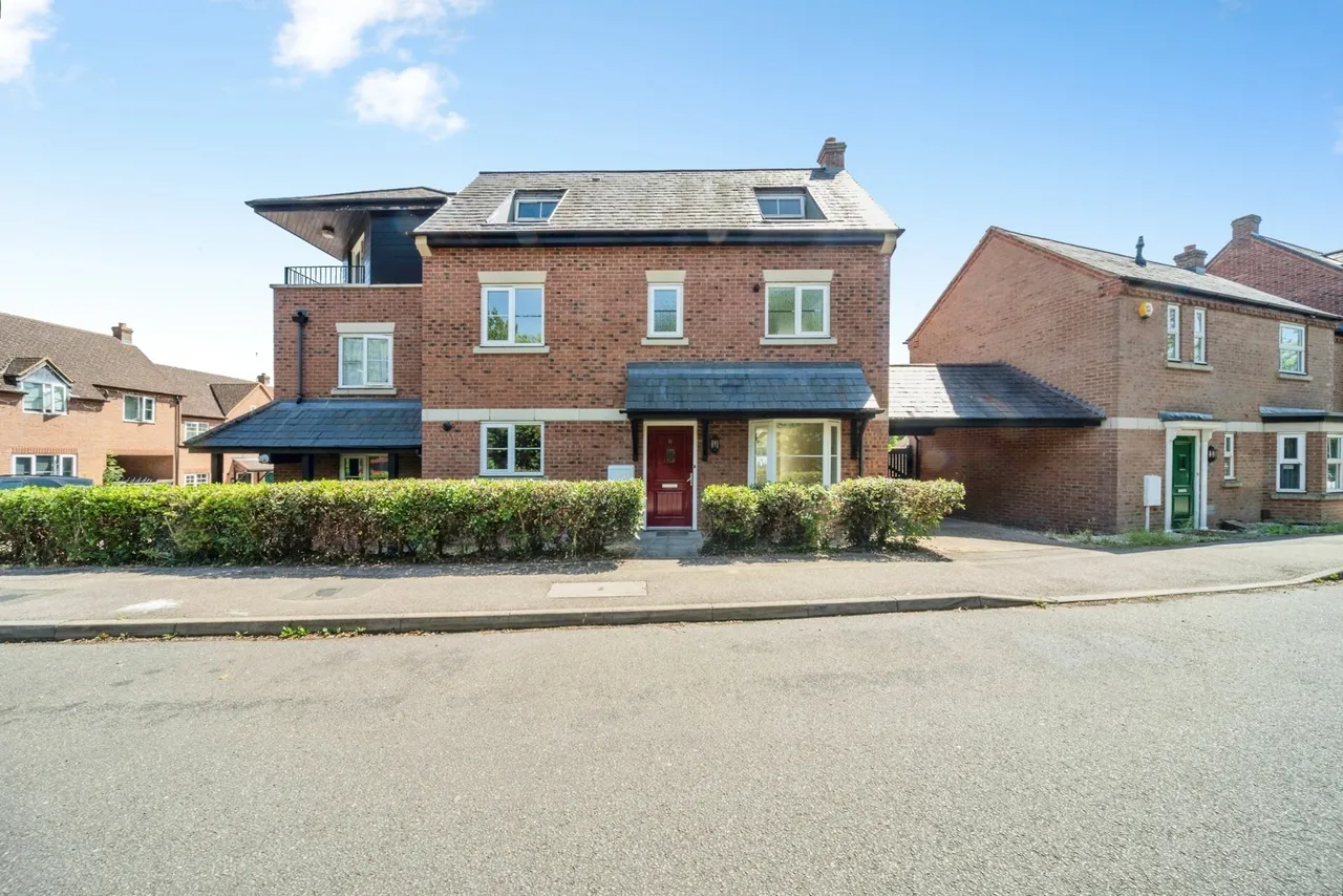 4 bed house for sale — Southland Drive, Bletchley, Milton Keynes, Buckinghamshire, MK2