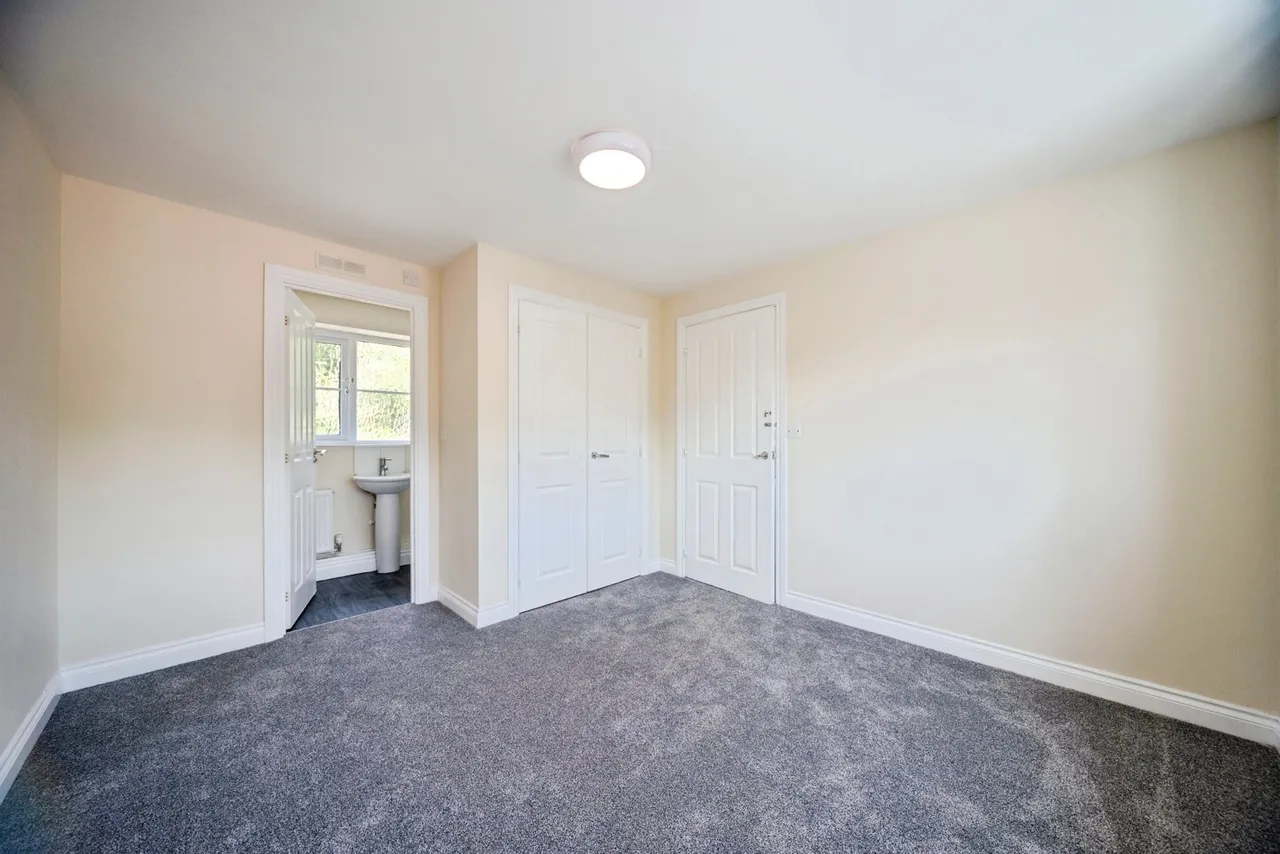 Southland Drive, Bletchley, Milton Keynes, Buckinghamshire, MK2, photo 9