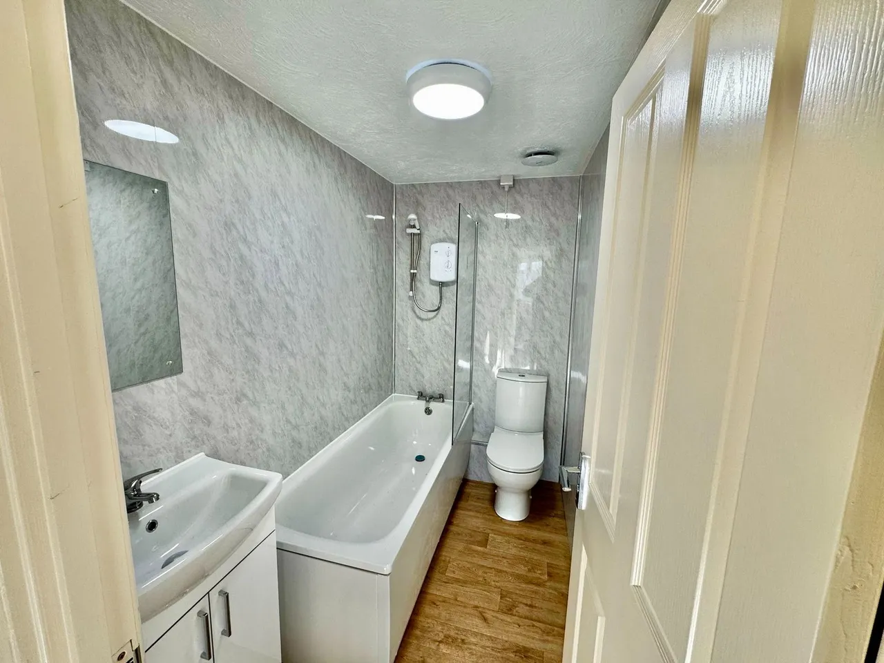 Sutton Road, Kidderminster, DY11, photo 4