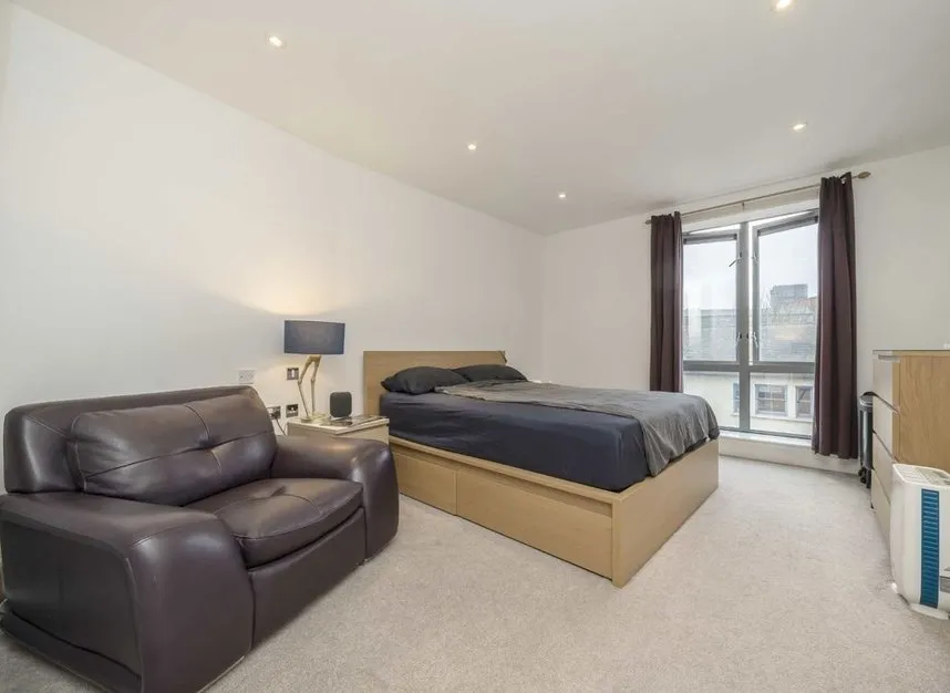 High Street, Ealing, W5, photo 5