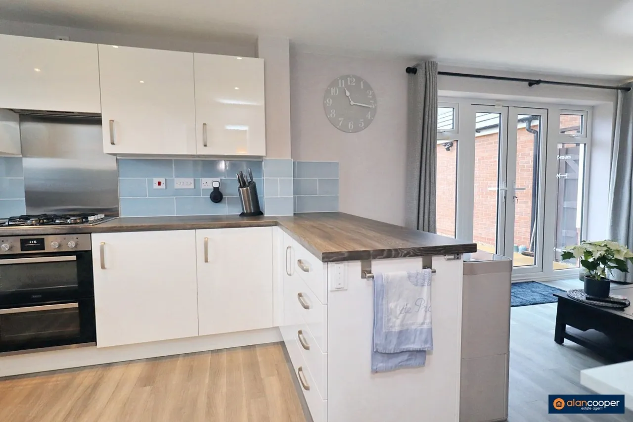 Harvest Way, Weddington, CV10, photo 10