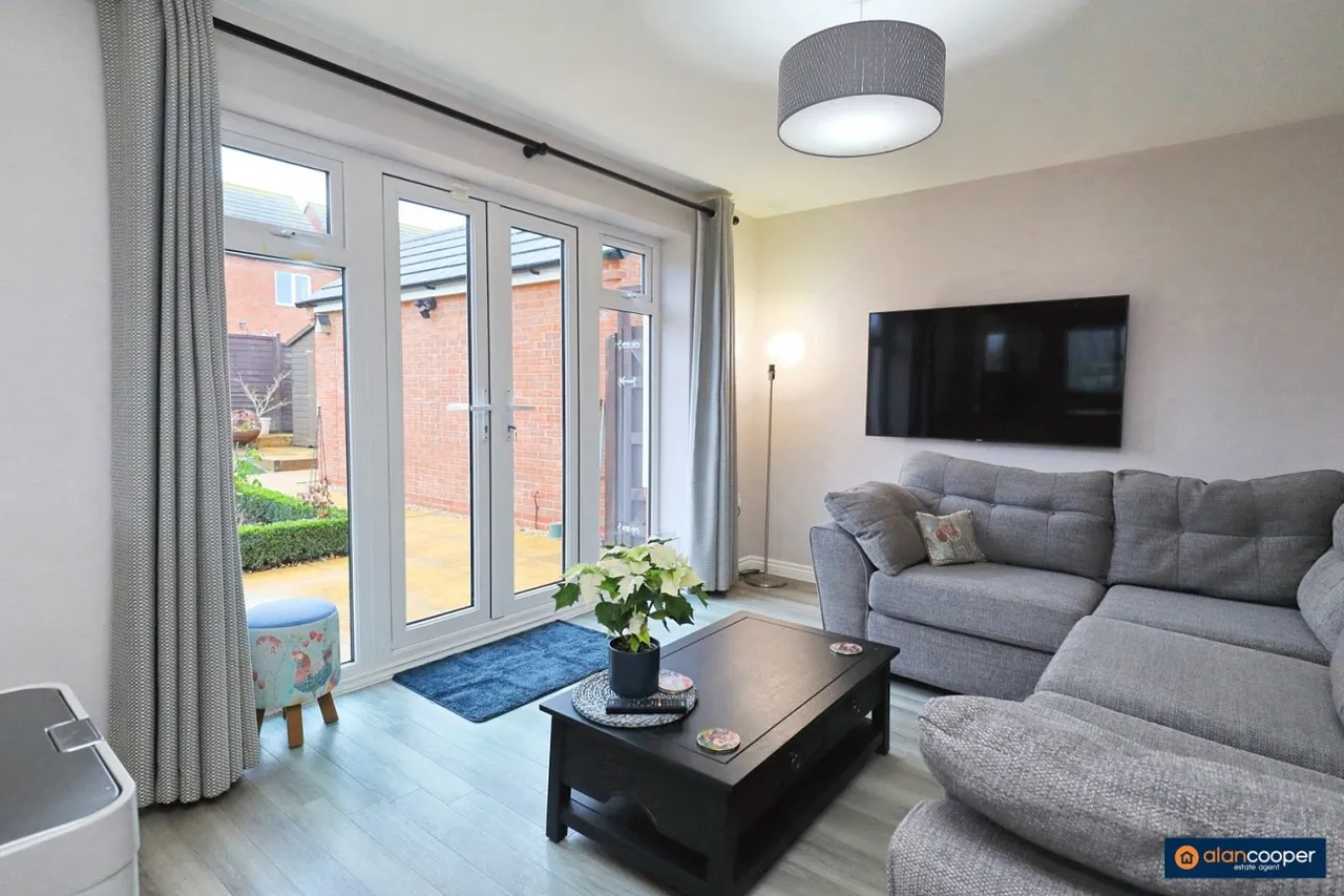 Harvest Way, Weddington, CV10, photo 11