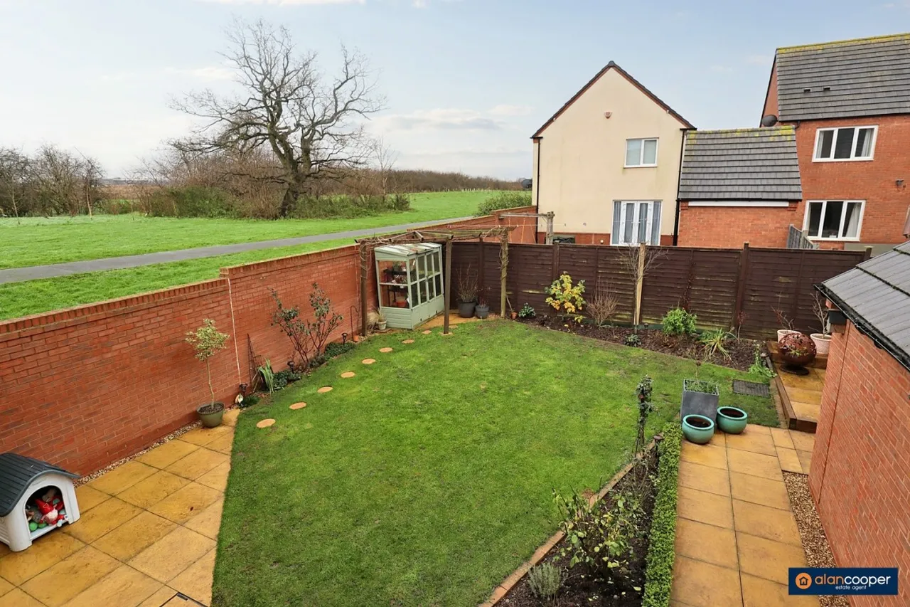 Harvest Way, Weddington, CV10, photo 25