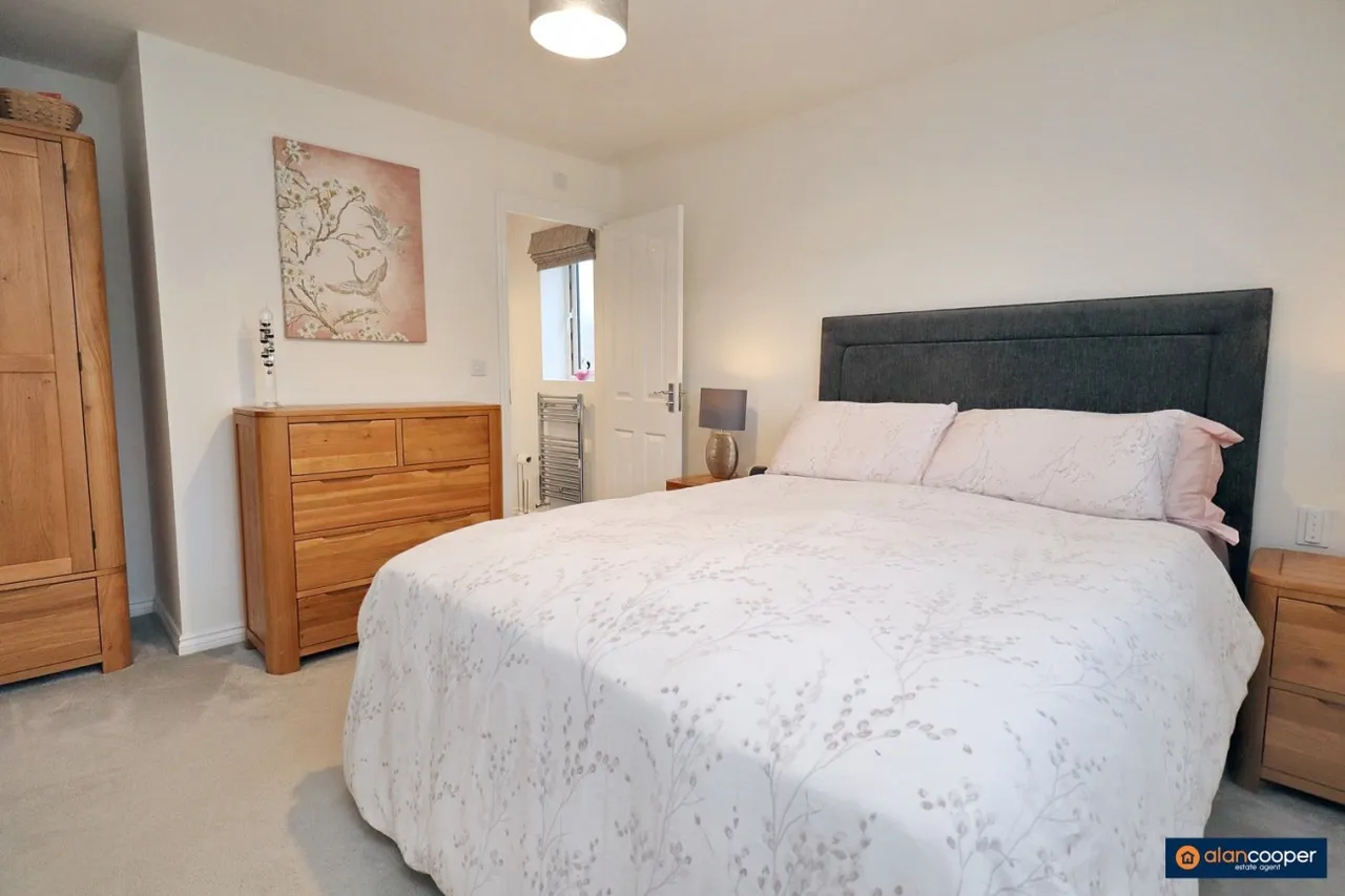 Harvest Way, Weddington, CV10, photo 17