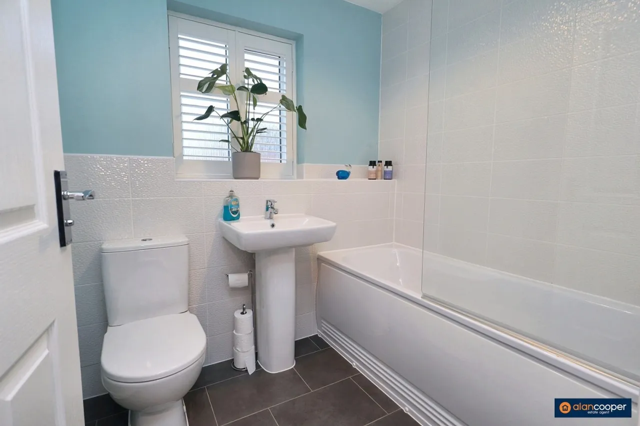 Harvest Way, Weddington, CV10, photo 24