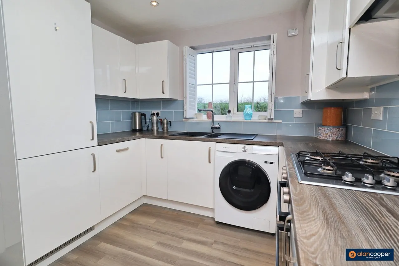 Harvest Way, Weddington, CV10, photo 8