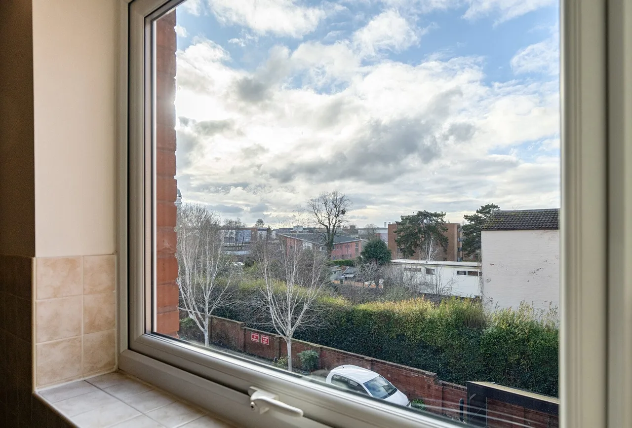 London Road, Gloucester, GL1 3QE, photo 4