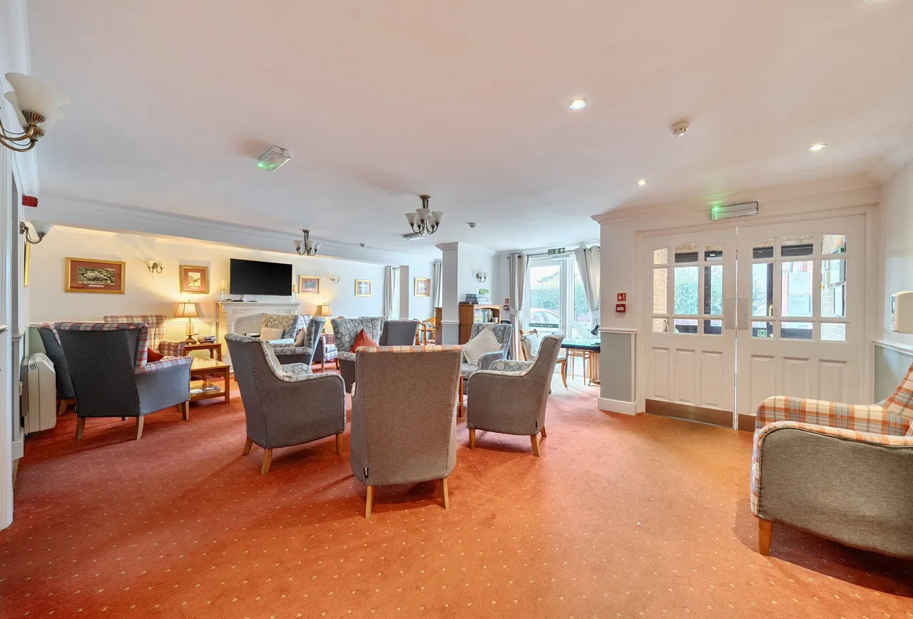 London Road, Gloucester, GL1 3QE, photo 10