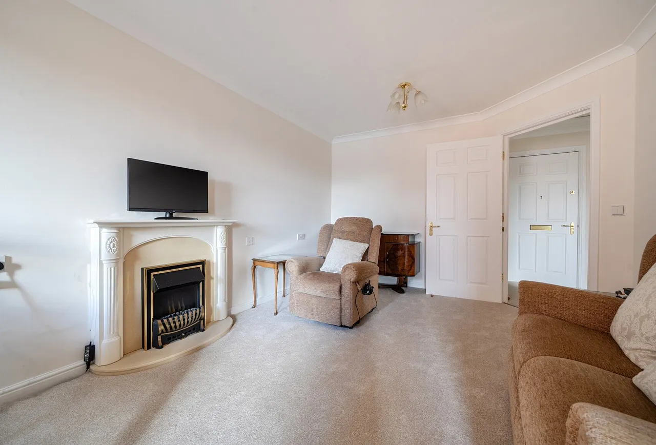London Road, Gloucester, GL1 3QE, photo 5