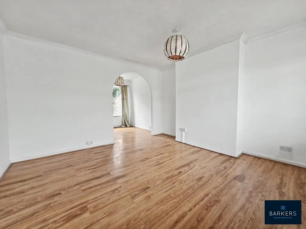 Smithies Moor Crescent, Birstall WF17 8BD, photo 3