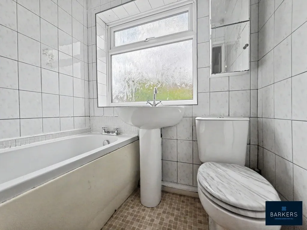 Smithies Moor Crescent, Birstall WF17 8BD, photo 11