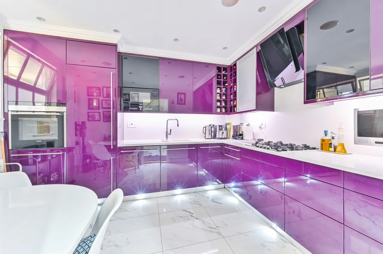 Apartment 2, 19 Riding House Street, London, photo 3