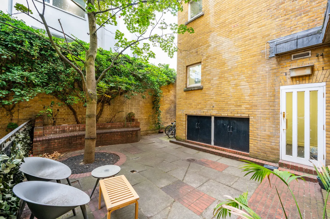 Apartment 2, 19 Riding House Street, London, photo 7