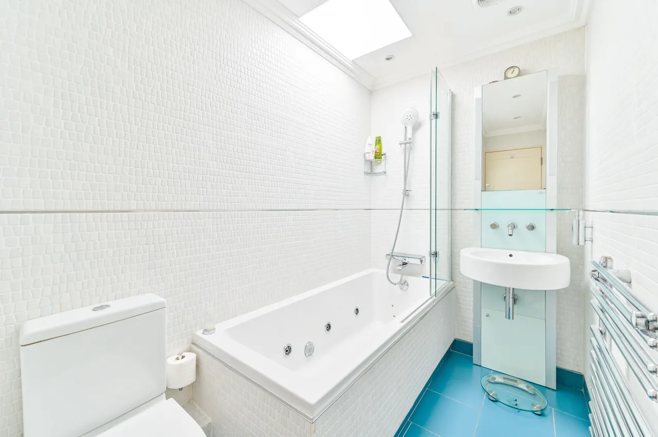 Apartment 2, 19 Riding House Street, London, photo 9