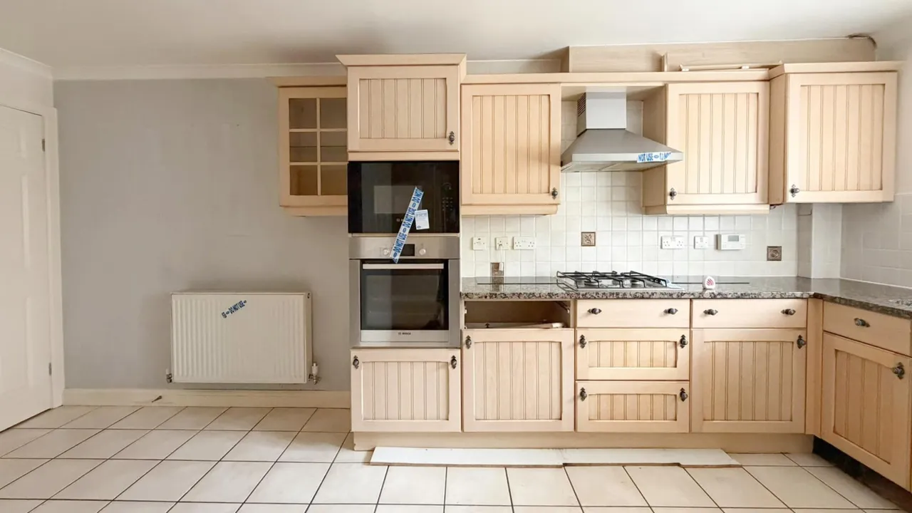 Wingfield Court, Banstead, SM7, photo 5