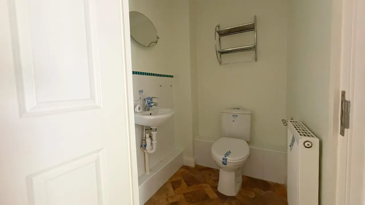Wingfield Court, Banstead, SM7, photo 7