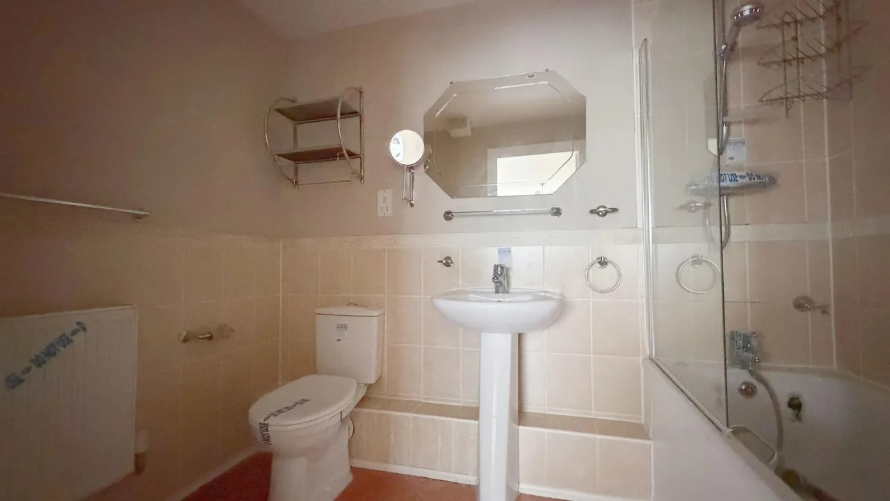 Wingfield Court, Banstead, SM7, photo 14