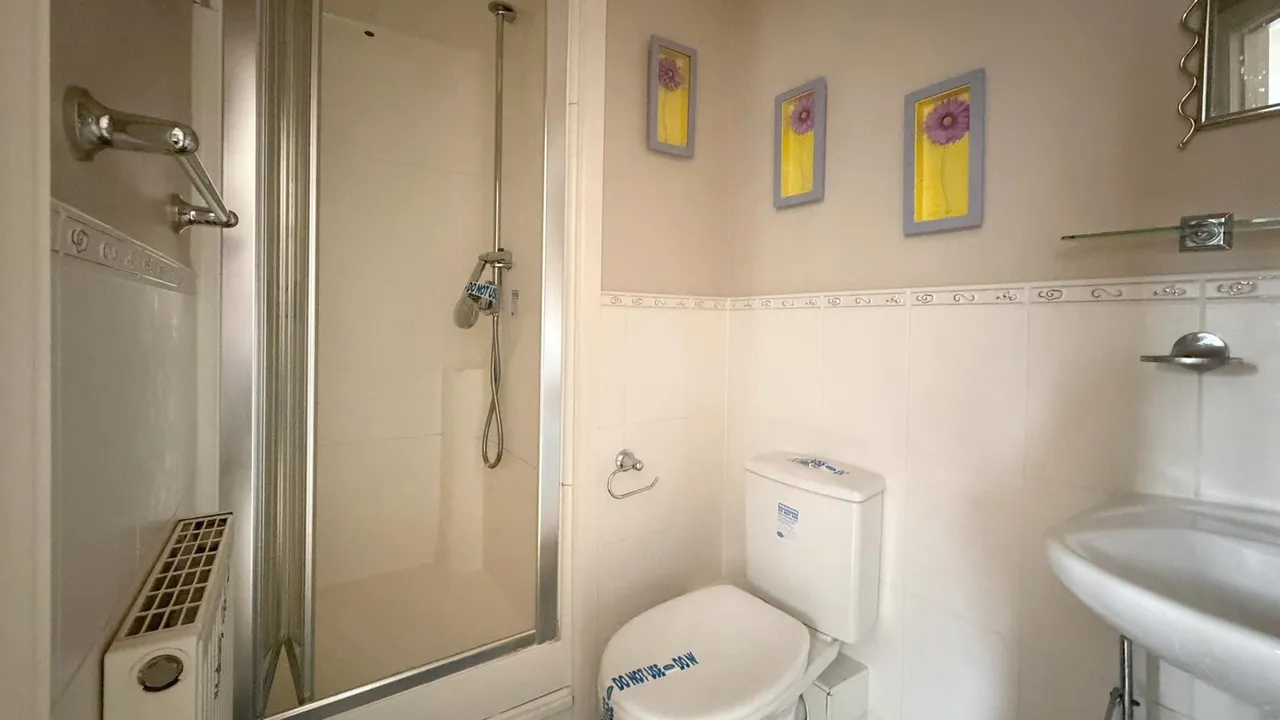 Wingfield Court, Banstead, SM7, photo 11