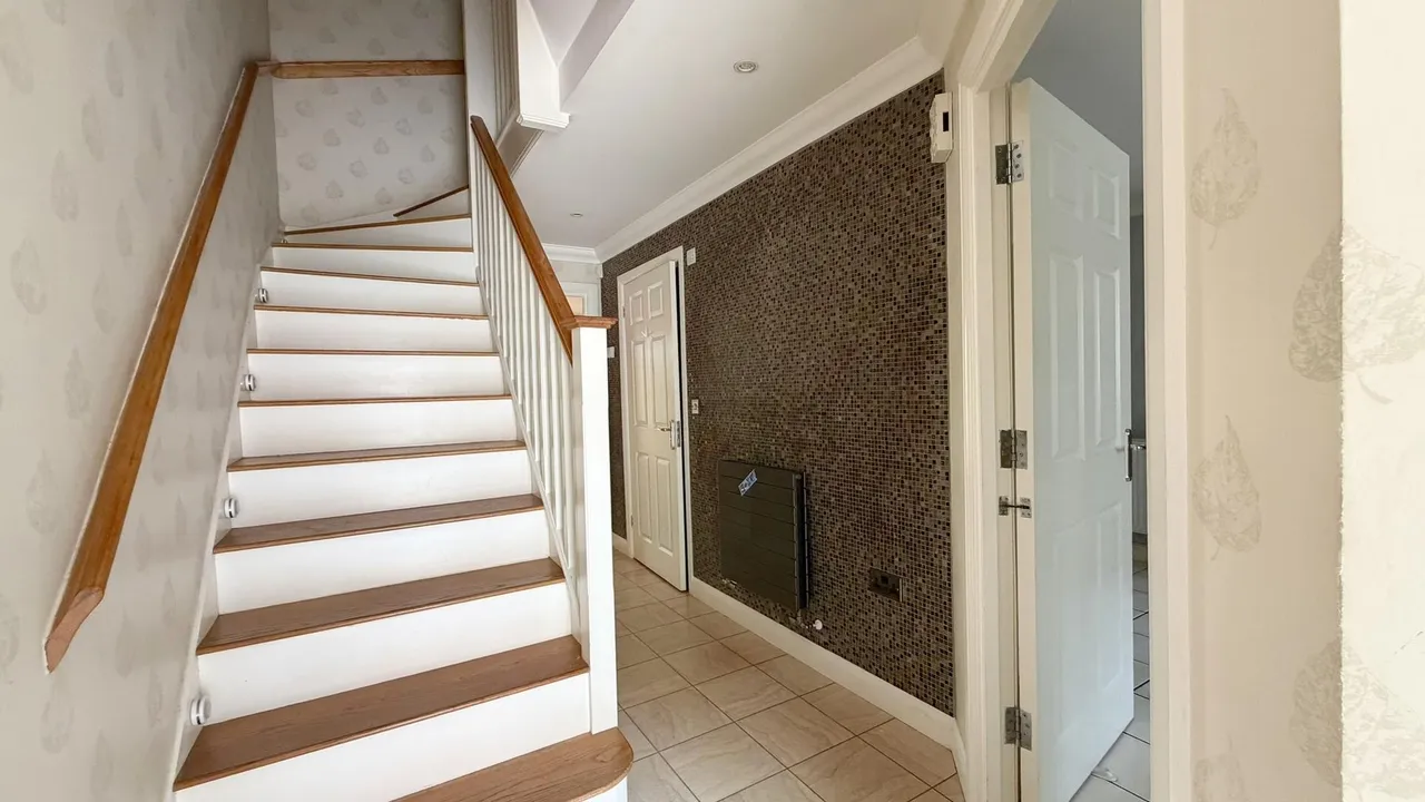 Wingfield Court, Banstead, SM7, photo 8