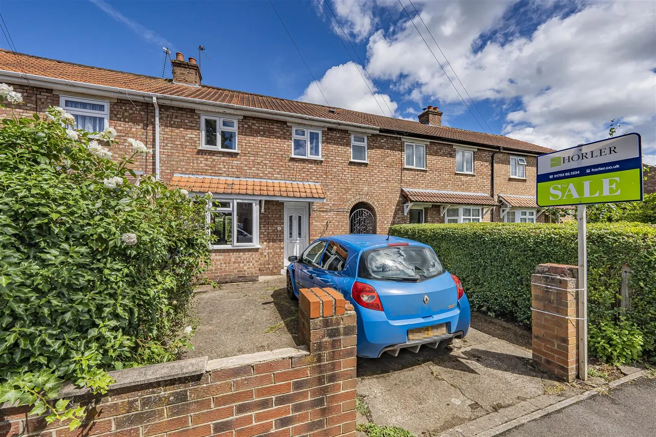 3 bed house for sale — Vale Road, Windsor, SL4 5LB