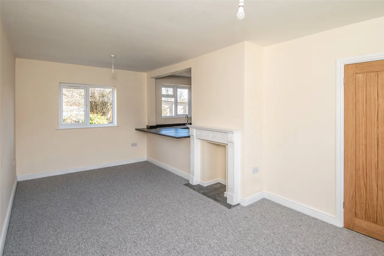 Cobham Close, Bromsgrove, Worcestershire, B60 3LA, photo 3