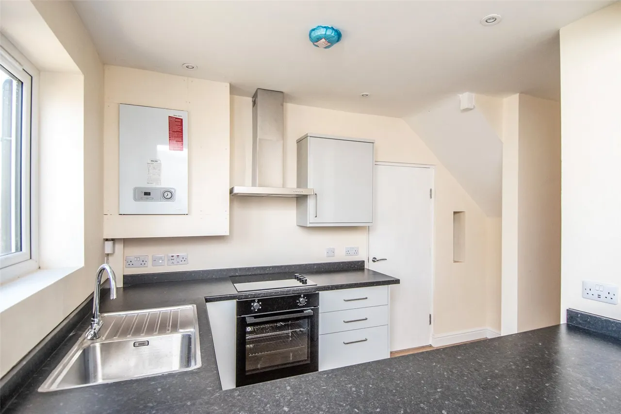 Cobham Close, Bromsgrove, Worcestershire, B60 3LA, photo 6
