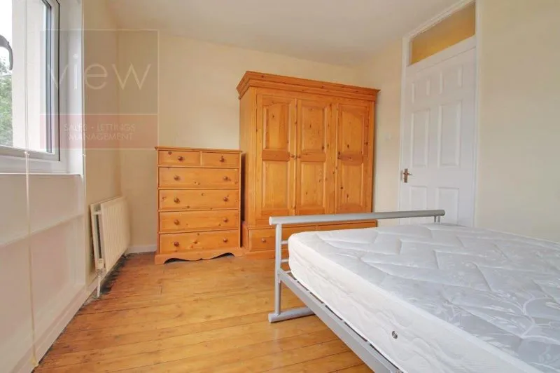 Cedars Road, London SW4 0PW, photo 7