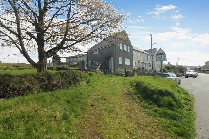 3 bed house for sale, Bro Cadfan, Rhosgadfan, LL54