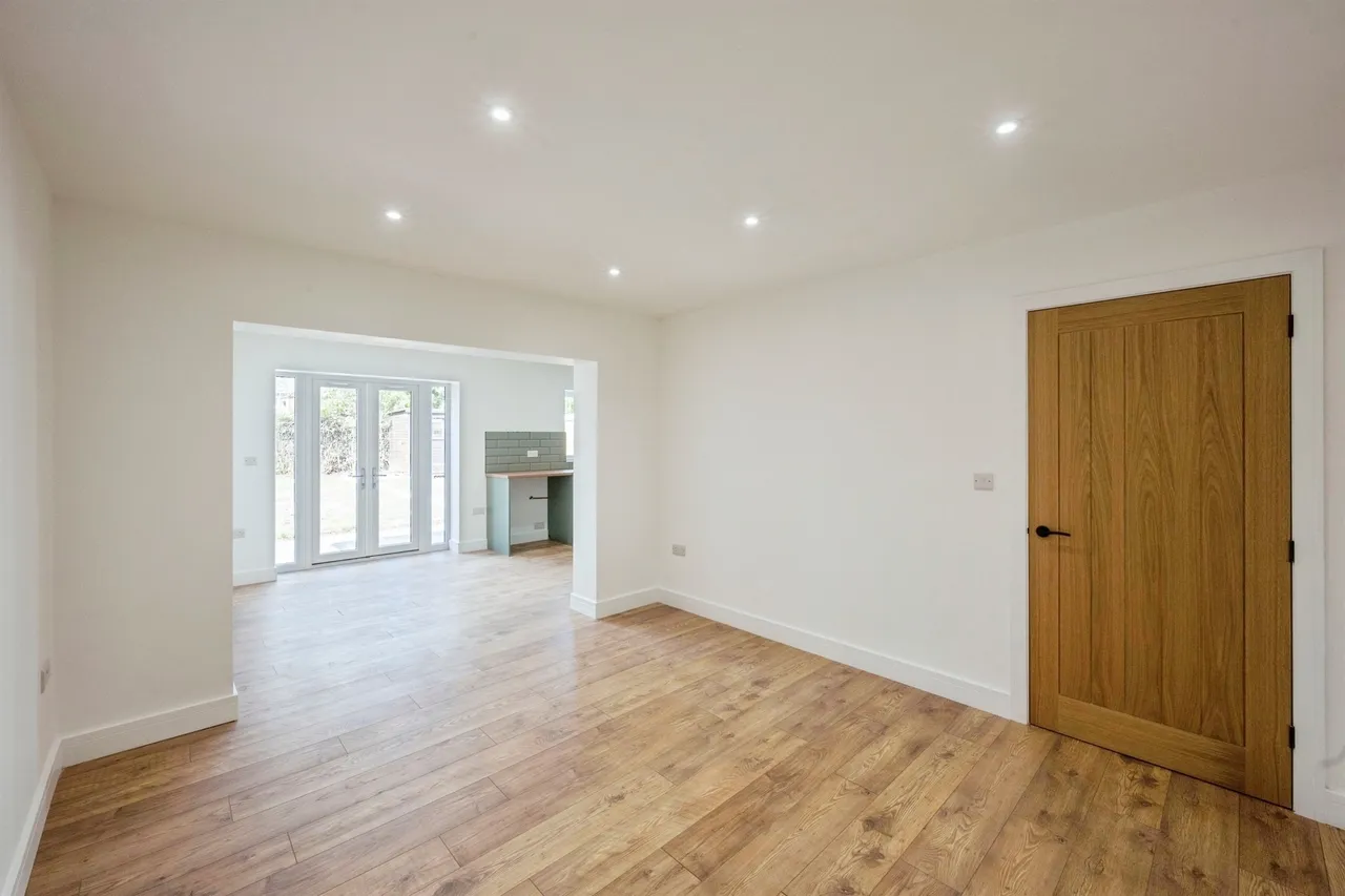 Pearwood Crescent, Balby, Doncaster, photo 2