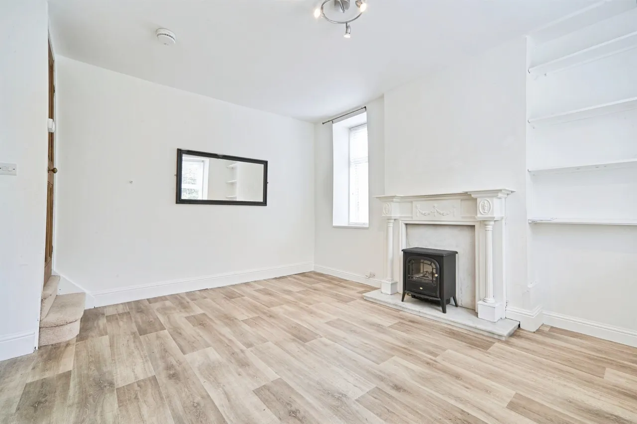 Cavendish Street, Yeadon, LS19, photo 2