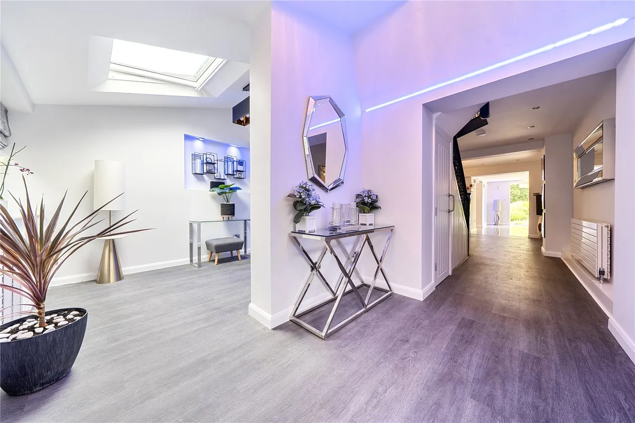 Upland Drive, Brookmans Park, Hatfield, Hertfordshire, AL9 6PS, photo 4
